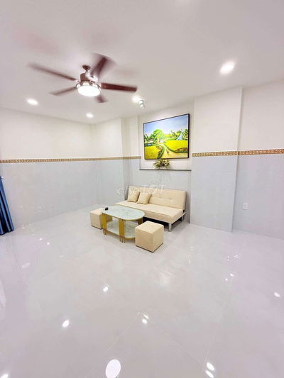 NHỈNH 4 TỶ, TÂN BÌNH 40m2, 2 Tầng , NGAY CỘNG HÒA CỬA NGÕ  GA T3 TSN