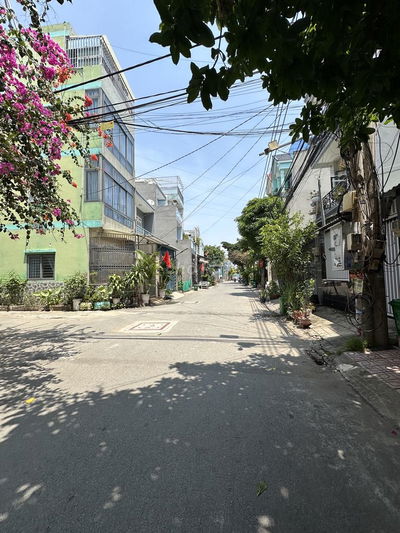 Nền góc đẹp 94m2,cách Nguyễn Duy Trinh 900m, Phú Hữu Quận 9 giá 5,2 tỷ