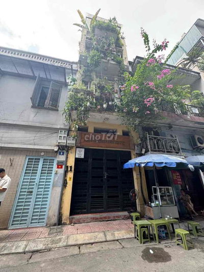 Nhà 4 tầng Trần Cung Cầu Giấy, ô tô vào nhà, vỉa hè rộng, gần Starlake