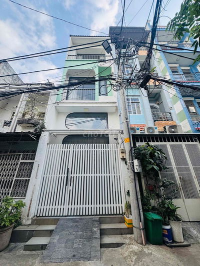 Cho thuê nhà full nội thất đường Lạc Long Quân gần Đầm Sen hẻm xe hơi