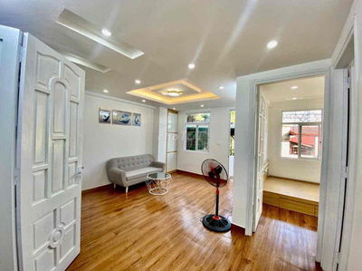 Bán CCMN Thoáng Đẹp - Nguyễn Trãi - Thang Bộ tầng 4/8
