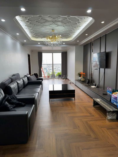 Căn góc chung cư khu Kim Liên, 150m2, 3PN, 106tr/m2, sổ đỏ chính chủ.