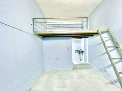 CHO THUÊ PHÒNG GÁC GIÁ RẺ GẦN HOÀNG VĂN THỤ - HỌC VIỆN HÀNG KHÔNG