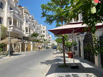 cho thuê tầng trệt lối đi riêng giá 8triệu5 cityhland