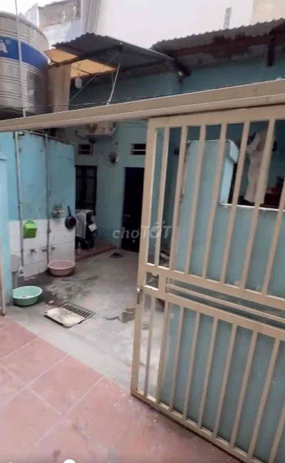 bán. nhà cấp 4 - hoàng quốc việt - gần o to - k quy hoạch