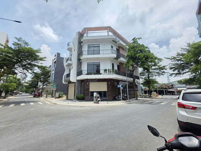 Nhà phố 2 mặt tiền KDC Phú Hồng Đạt, phường Bình Chuẩn, TP Thuận An.