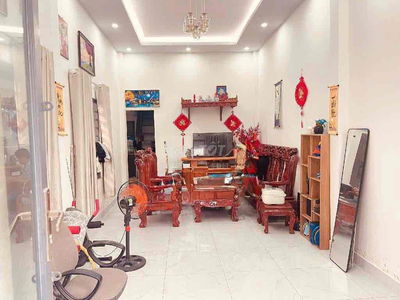 Bán nhà p. P. TĂNG NHƠN PHÚ B , 65m2 , 2 PN, ngay gần vincom q9