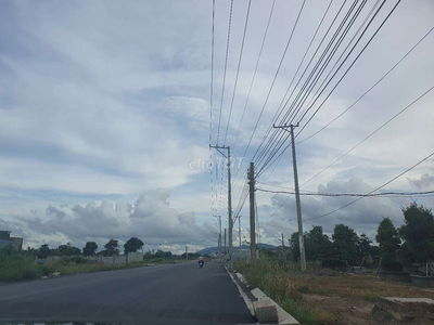 BÁN ĐẤT 02 MẶT TIỀN