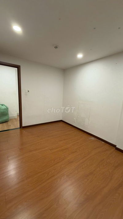 Cho thuê căn hộ Samsora 1PN+,1WC Giá thuê 3,5tr/tháng, Nội thất cơ bản