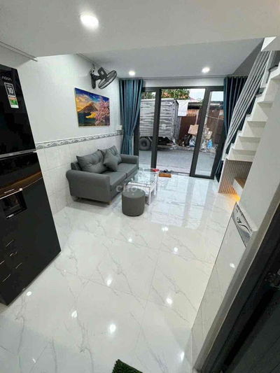 Nhà Mới vào ở liền , Mặt Tiền hẻm kinh Doanh , buôn bán thuận Tiện