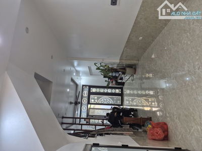 BÁN NHÀ HẬU ÁI 51M ,Ô TÔ 7 CHỖ ĐẬU CỬA , CHUẨN DÂN XÂY.