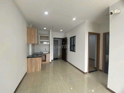 Cho thuê giá rẻ 2PN Bcons Plaza, 6 triệu, ở liền