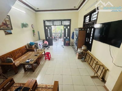 NHÀ PHAN BÁ PHIẾN – 150M2 – NGANG 5.5M – SÁT BIỂN – GIÁ 16 TỶ