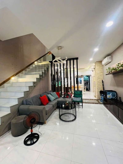 Bán Nhà phố 85m2, 4PN, 3WC, full nội thất tại Melosa Khang Điền, Q9