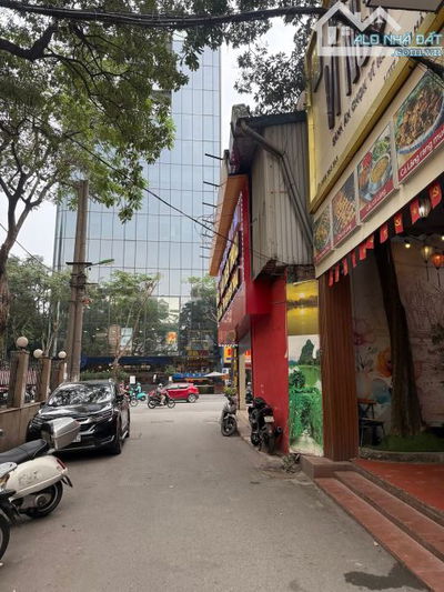 PHÂN LÔ - Ô TÔ TRÁNH - 1 NHÀ RA MẶT PHỐ THÁI HÀ - KINH DOANH ĐẲNG CẤP - 490tr/m2.