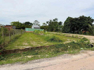 Bán Gấp Lô Đất 200m2 giá 220Tr ngay KCN Phước Đông Tây Ninh