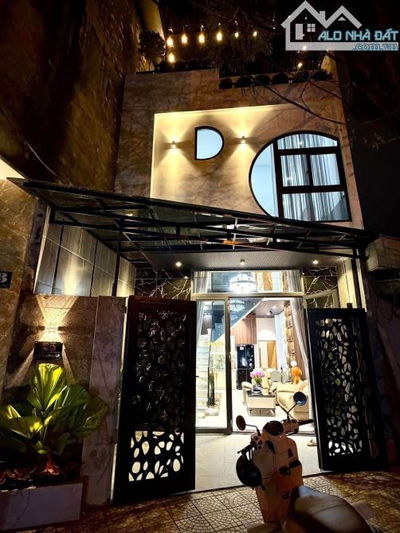 🔥 Nhà 2 tầng Mặt Tiền Đường Nguyễn Tường Phổ  - Đường : 15m vĩa hè 5m sát hoàng thị loan