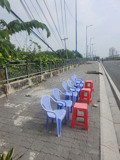 Cho thuê mặt bằng bán hoa tết 300k/ngày