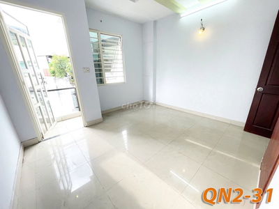 Phòng ban công giá rẻ qua Emart Phan Huy Ích 3p