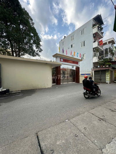 BÁN NHÀ QUANG TRUNG, ÔTÔ NGÕ THÔNG, VIEW TRƯỜNG CẤP 3, 4 TẦNG, GIÁ TỐT