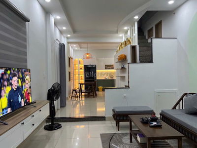 Cần bán GẤP nhà Tân Sơn Nhì, 4 x 13m, Hẻm xe hơi 5m, Giảm còn 5.2 tỷ