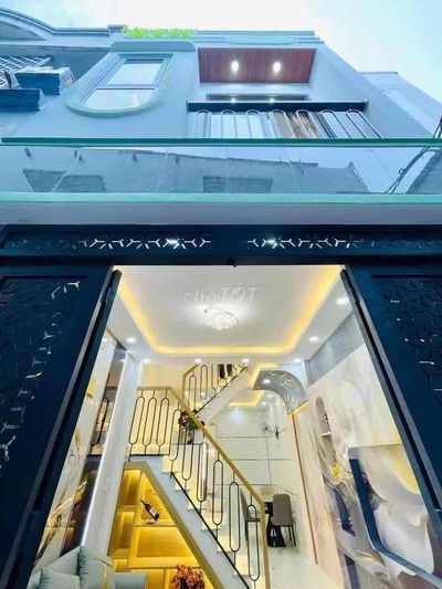 Gấp nhà Đoàn Văn Bơ, Quận 4, 50m2 5tỷ5 sổ sẳn có hẻm oto 5m Lh gấp