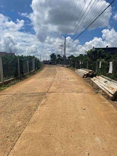 Ngang 12 x85 1000m2 sổ hồng riêng