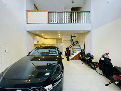 🔥🔥NHÀ PHỐ LIỀN KỀ 1 TRỤC HXH SÁT MT🔥TRỆT LỬNG 3 LẦU (5PN) VỊ TRÍ ĐẸP🔥🔥