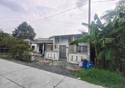 CẦN BÁN GẤP DÃY TRỌ 10 PHÒNG DT 6Mx58M Full Thổ 950TR Có Sổ Hồng Riêng