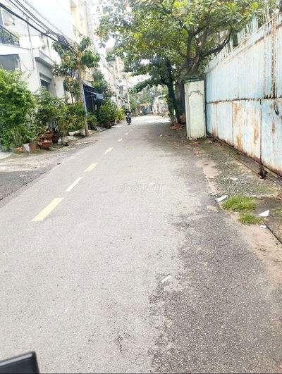 BÁN VỊ TRÍ TẶNG NHÀ 2TẦNG BTCT–GIÁP TÂN PHÚ–SÁT BÌNHLONG–ĐƯỜNG10MTHÔNG