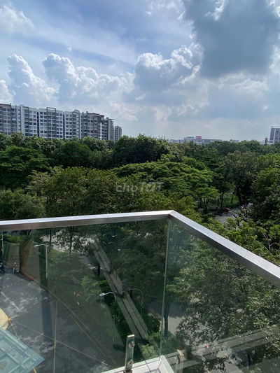 Cho thuê nhanh căn góc 66m2 khu Emerald - Celadon City. Ở Liền