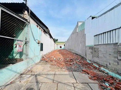 181m2 full thổ giá 720tr thị trấn củ chi đường nhựa giá 720tr còn tl