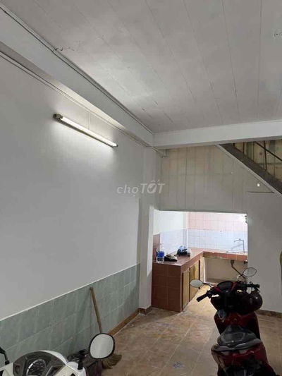 Hẻm 4m Võ Văn Tần P5Q3, dt 4.5x8.3m, trệt 2 lầu 4pn 2wc