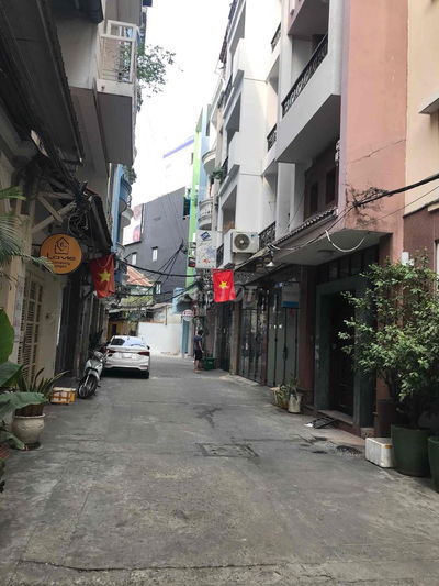 HXH 3 Tháng 2 Q10 gần Cao Thắng, dt 3.6x10, trệt 1 lầu 2ph 2wc mới