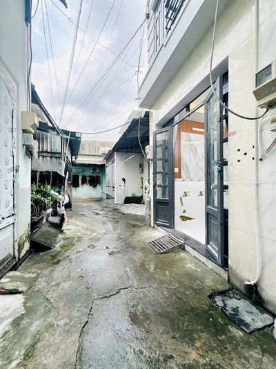 Bán nhà mới ngay Ngã Ba Đông Quang, Đường Nguyễn Ảnh Thủ, giá 1 tỷ 5