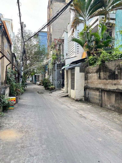 NGAY HÀNG XANH_LẦU ĐÚC NHÀ MỚI  NGANG 3,5M_ 2WC CHỈ 3,05 TỶ