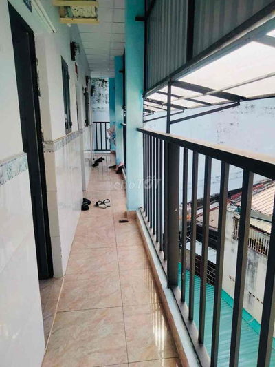 Tiện ích xung quanh: Điểm giao các đường: Lũy Bán Bích, Thoại Ngọc Hầu