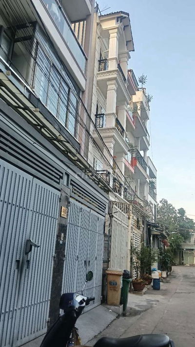 NHÀ PHAN VĂN HỚN- 56M2 XE HƠI ĐỖ CỬA