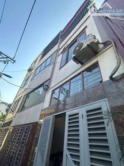 Bán nhà 3 tầng dân xây Tứ Hiêp oto đỗ. Chỉ 6.18 ty