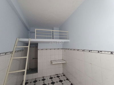 Phòng cho thuê giá rẻ, giờ giấc tự do, khoá vân tay