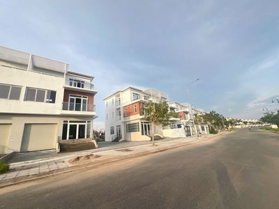 Biệt thự mặt biển khu Đô Thị Tây Bắc, giá tốt