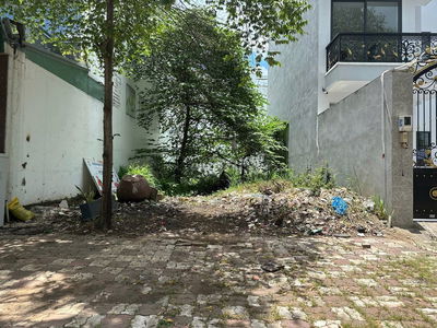 60,8m2(4,5x15,5) đất cách QL13 100m gần bờ bao sông SG thích hợp ở, kd