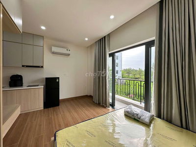 Khai trương căn hộ studio ban công/cửa sổ đầy đủ nội thất