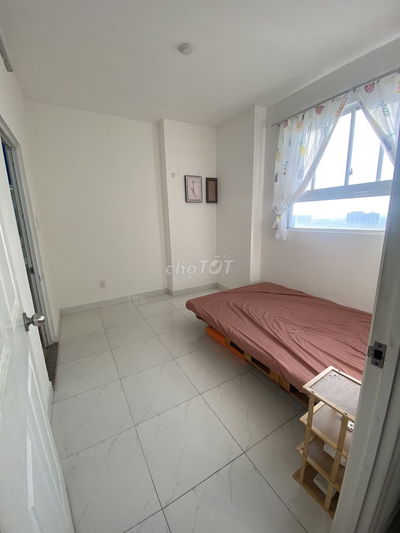 TÌM 1 NỮ Ở GHÉP CĂN HỘ CHUNG CƯ 2PN 2WC