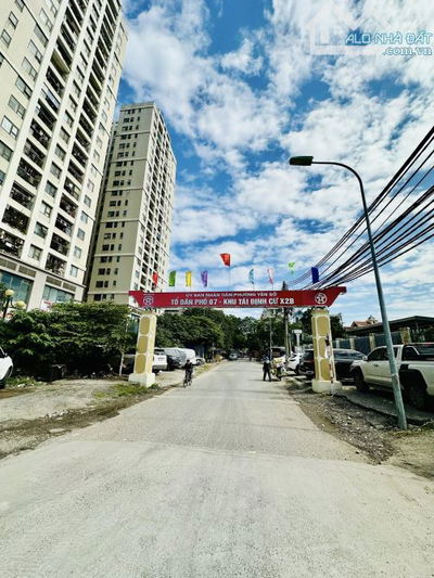 Bán đất khu tái định cư X2B Yên Sở - HM - 107m2 - Mt 6m7 - Xây VP cực đẹp