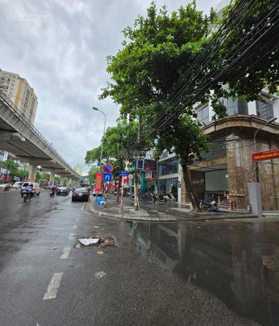 VỊ TRÍ KIM CƯƠNG LÔ GÓC 3 MẶT THOÁNG MẶT PHỐ HỒ TÙNG MẬU 138TỶ. Tuyến phố huyết mạch