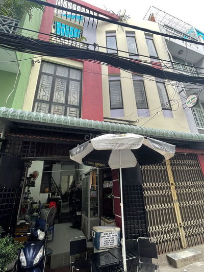 SÁT MẶT TIỀN - HẺM 30 HOÀNG HOA THÁM - VỊ TRÍ KINH DOANH - 14 TỶ TL