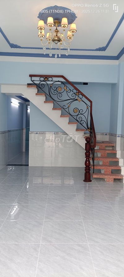 Chủ cần bán gấp căn nhà vị trí đông hưng thuận Quận 12