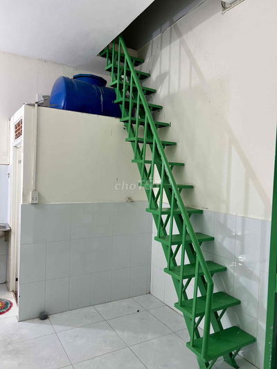 Nhà trọ riêng lẻ - có ban công - Hẻm 52 đường số 10