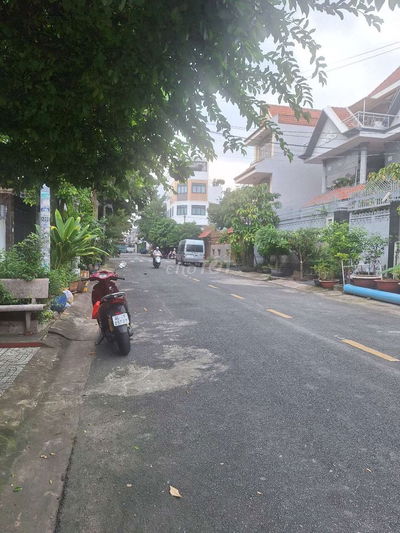 Bán nhà MT Lê Cao Lãng  xây dựng 1hầm ,1 lửng ,5 lầu